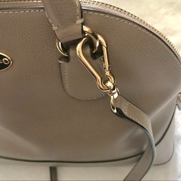 Coach alma style bag with detachable strap - Picture 8 of 8